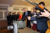 Otwarcie wirtualnej strzelnicy w Zespole Szkół Technicznych i Ogólnokształcących Nr 4 w Łomży