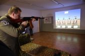 Otwarcie wirtualnej strzelnicy w Zespole Szkół Technicznych i Ogólnokształcących Nr 4 w Łomży
